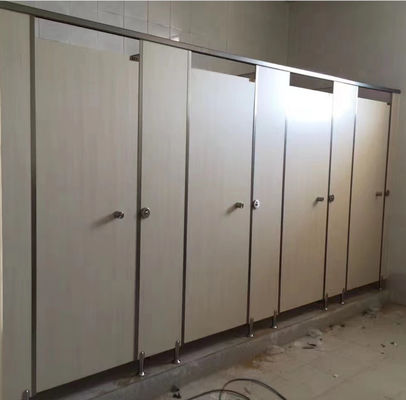Partisi Toilet HPL Laminasi Plastik 30mm Untuk Pusat Pameran